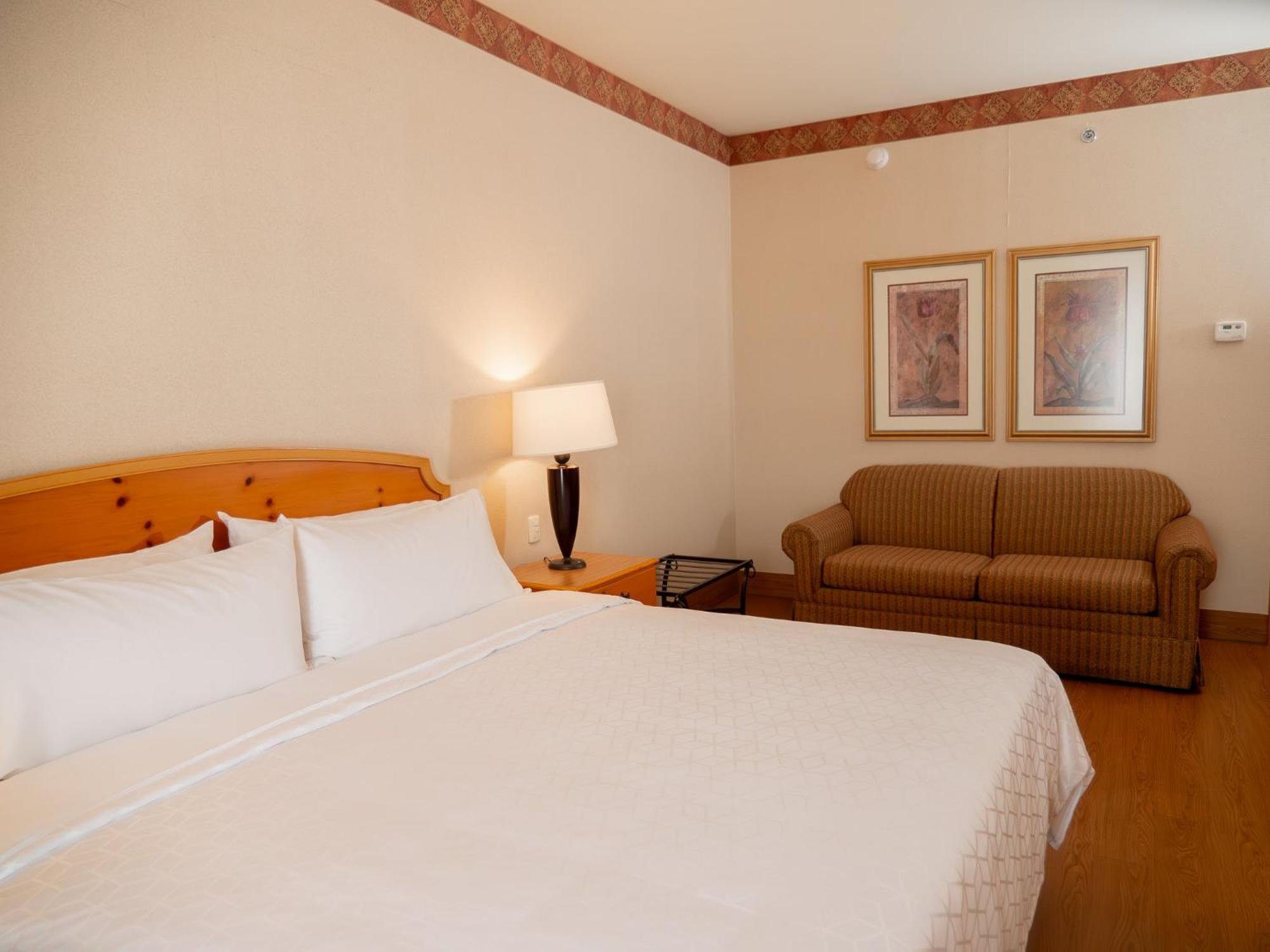 Holiday Inn Express Silao-Aeropuerto Bajio By Ihg Exterior photo
