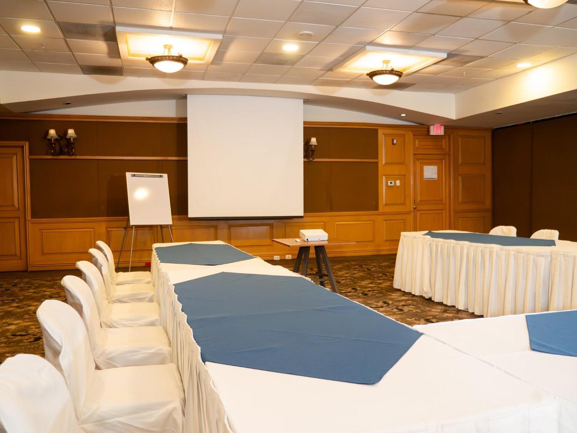 Holiday Inn Express Silao-Aeropuerto Bajio By Ihg Exterior photo