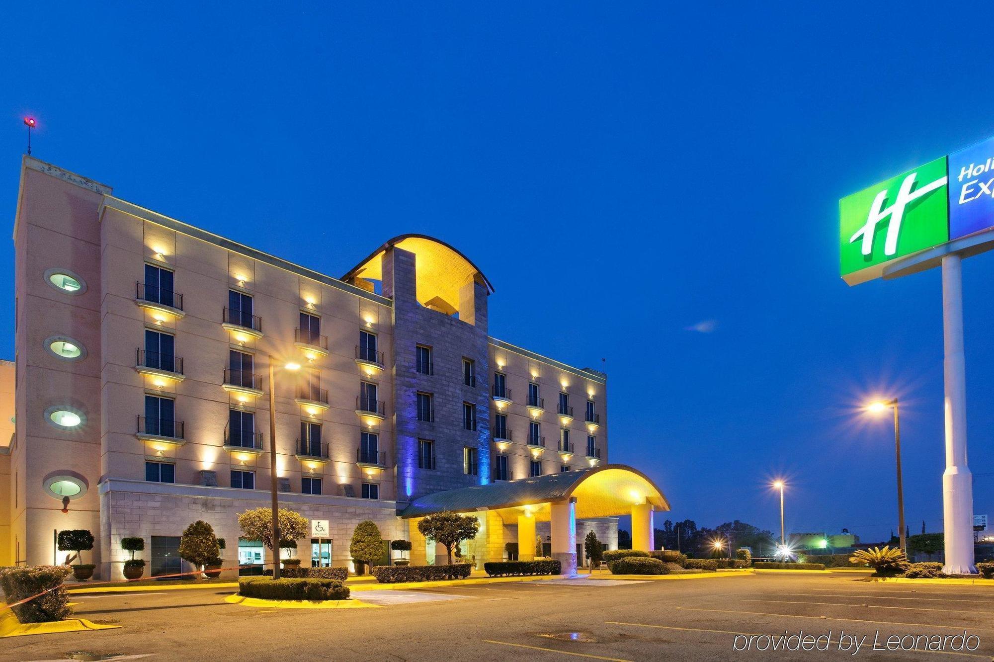 Holiday Inn Express Silao-Aeropuerto Bajio By Ihg Exterior photo